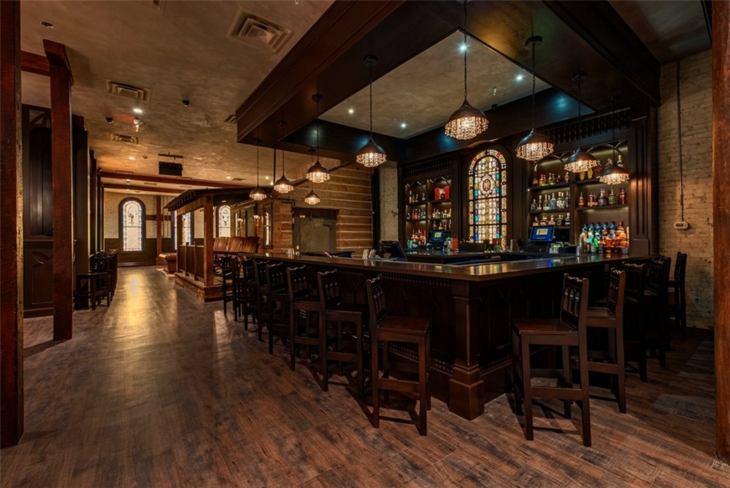 Derrys Ltd, Annaghmore, Portadown PUB MEMORABILIA NI Pub Furniture NI