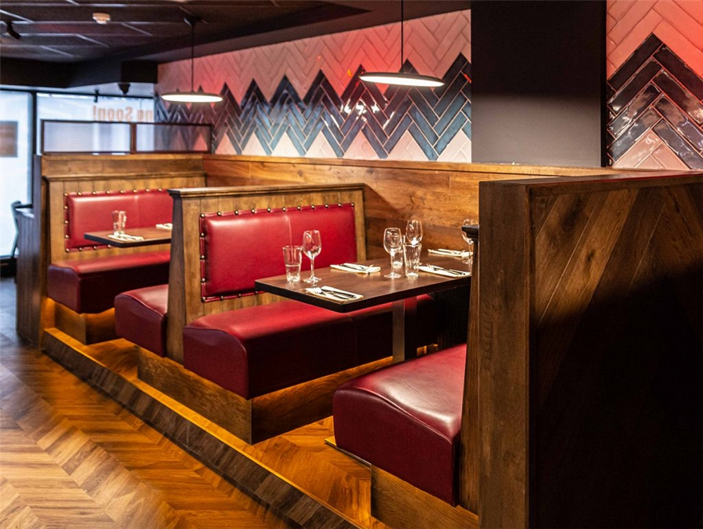 Derry’s Ltd, Annaghmore, Portadown PUB MEMORABILIA NI Pub Furniture