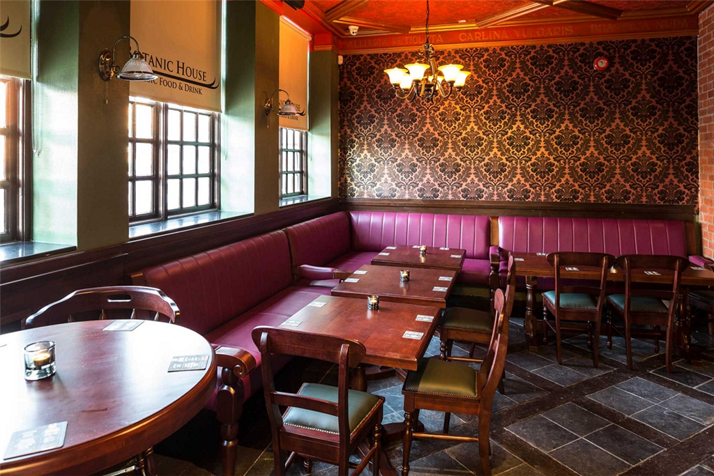 Derry’s Ltd, Annaghmore, Portadown PUB MEMORABILIA NI Pub Furniture