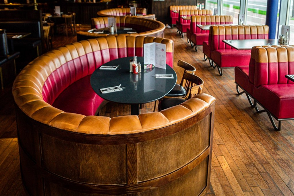 Derry’s Ltd, Annaghmore, Portadown PUB MEMORABILIA NI Pub Furniture