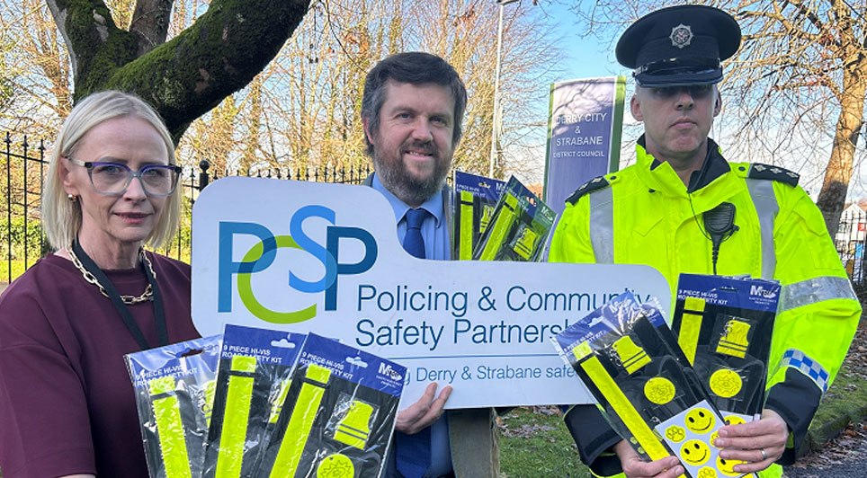 800 Reflective Safety Kits Given To Local Schoolchildren