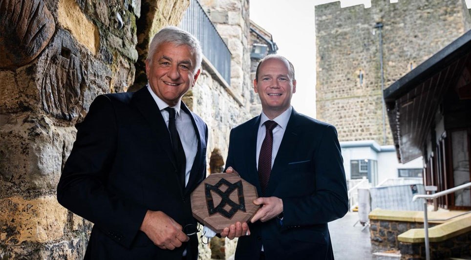 Minister Welcomes French Delegation to Carrickfergus Castle